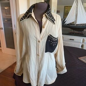 Studded Contrast-Collar Button-Up Shirt in Cream and Black,with rhinestones.